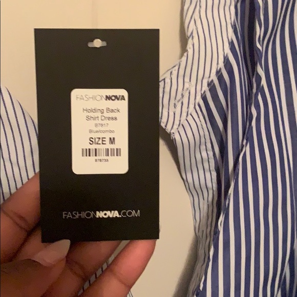 Button up dress with open back - Picture 3 of 5